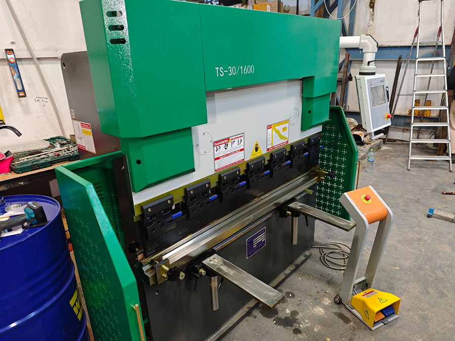 Запуск листогибочных станков в трёх регионах России 3 листогибочный пресс TS30/1600